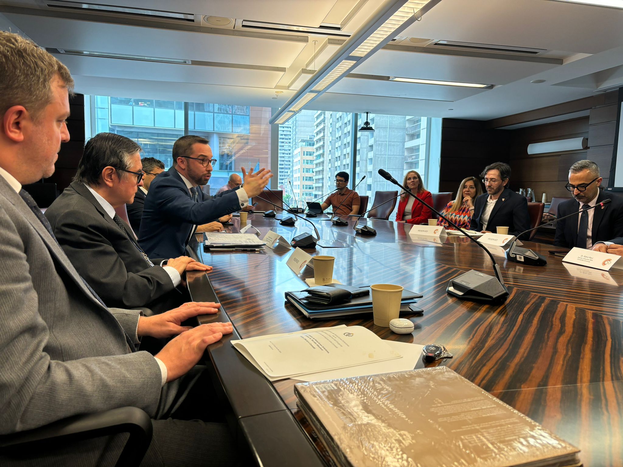 martes 11 de junio de 2024, charlas del Viceministro Nicolas Albertoni en la Universidad Concordia de Montreal