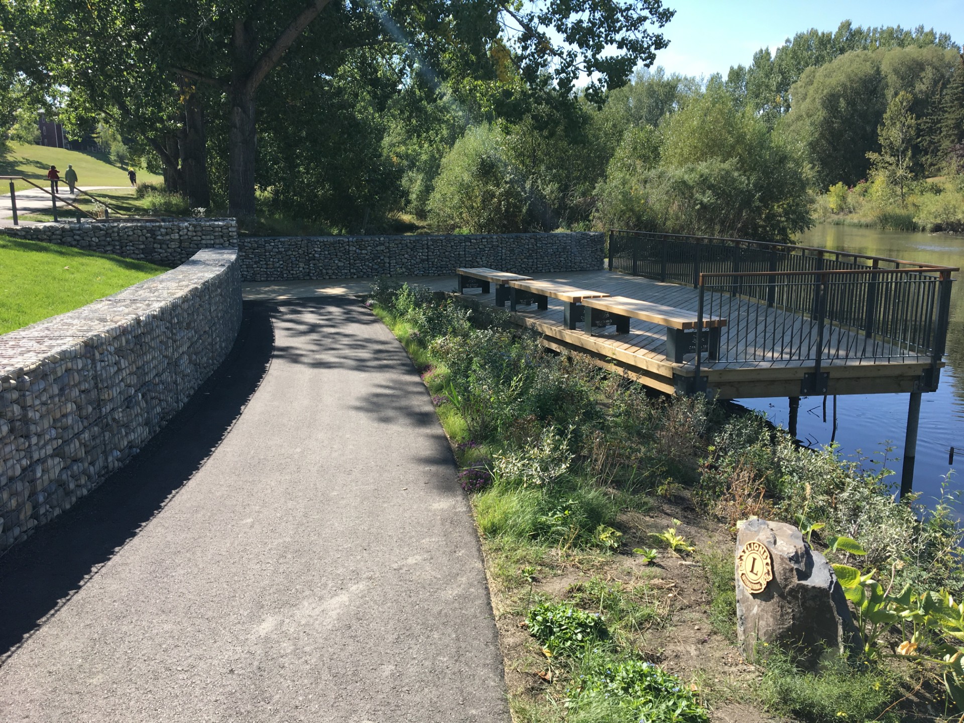 https://0901.nccdn.net/4_2/000/000/038/2d3/confederation-park-5.jpg