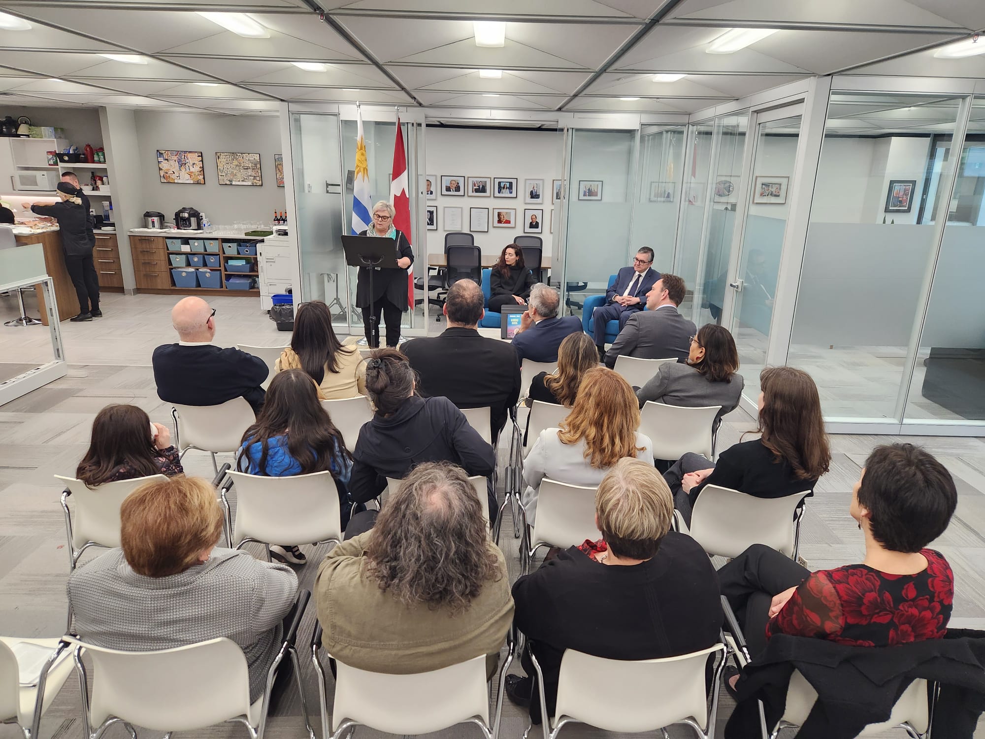 lunes 29 de abril de 2024, en la sede de la Embajada del Uruguay en Ottawa, se lleva a cabo la charla “FERNANDA TRIAS EN FRANÇAIS À L'AMBASSADE D'URUGUAY.