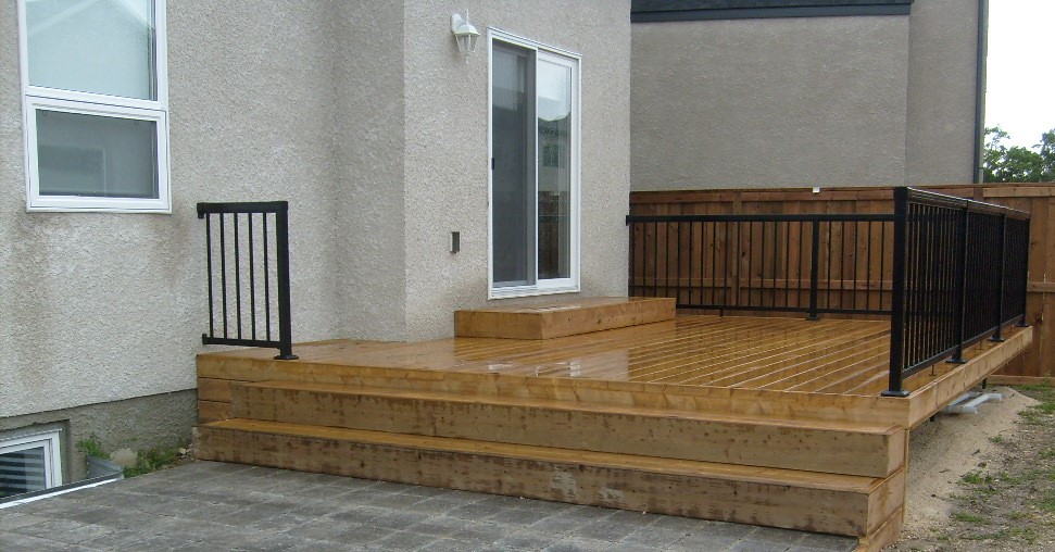 https://0901.nccdn.net/4_2/000/000/038/2d3/deck-and-patio02.jpg