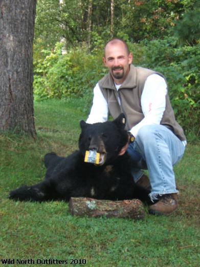 https://0901.nccdn.net/4_2/000/000/038/2d3/guided-black-bear-hunting-ontario-eric.jpg