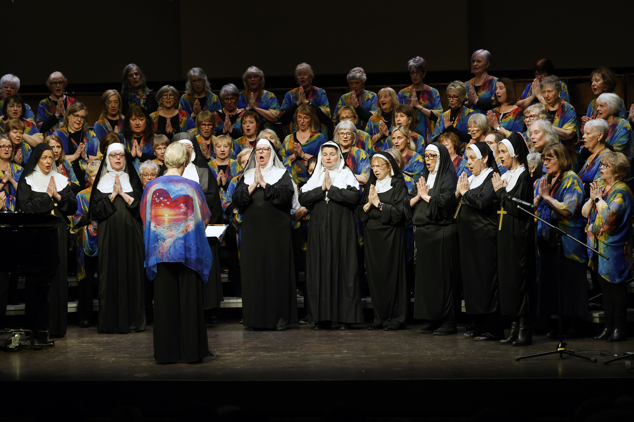 https://0901.nccdn.net/4_2/000/000/038/2d3/holyheartalumaispringconertatmusicschool-77.jpg