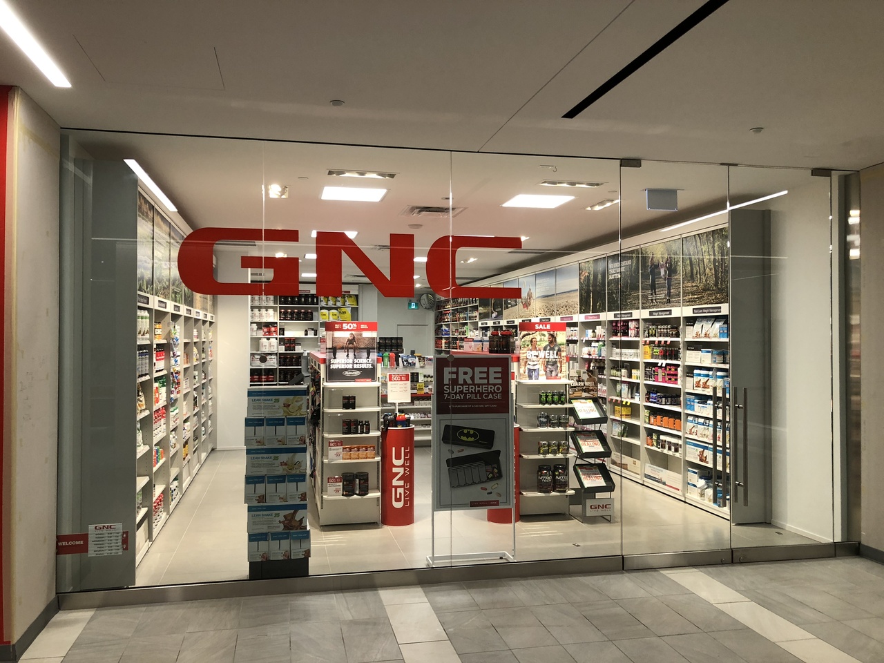 GNC Yonge / Sheppard Centre