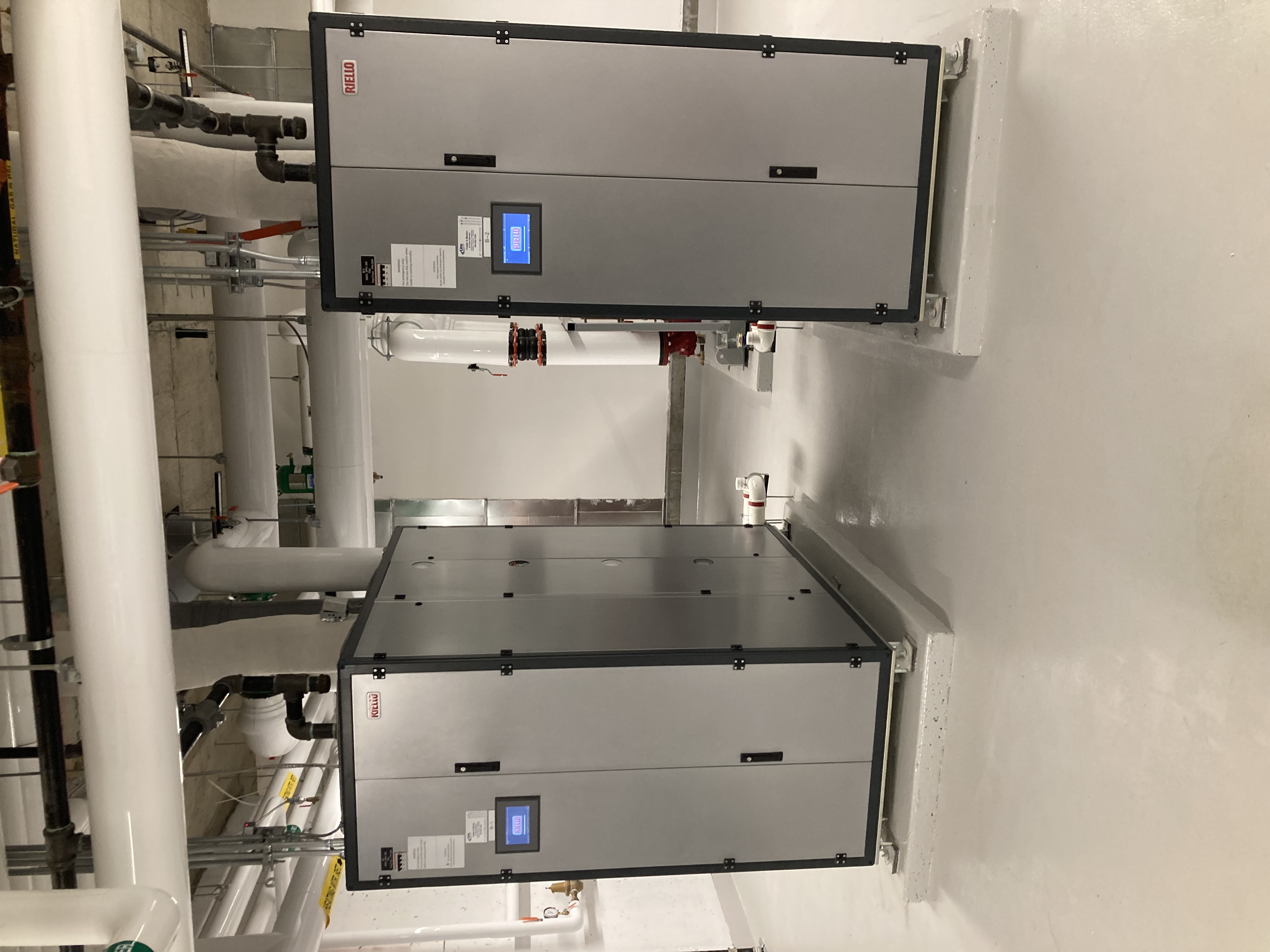 HUB-C 2x Riello Array AR-4000