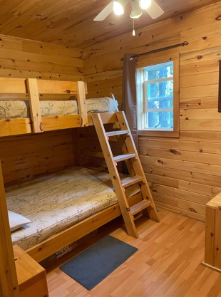 https://0901.nccdn.net/4_2/000/000/038/2d3/main-cabin-2-comfortable-hunter-accommodations-madawaska-ontario.jpg