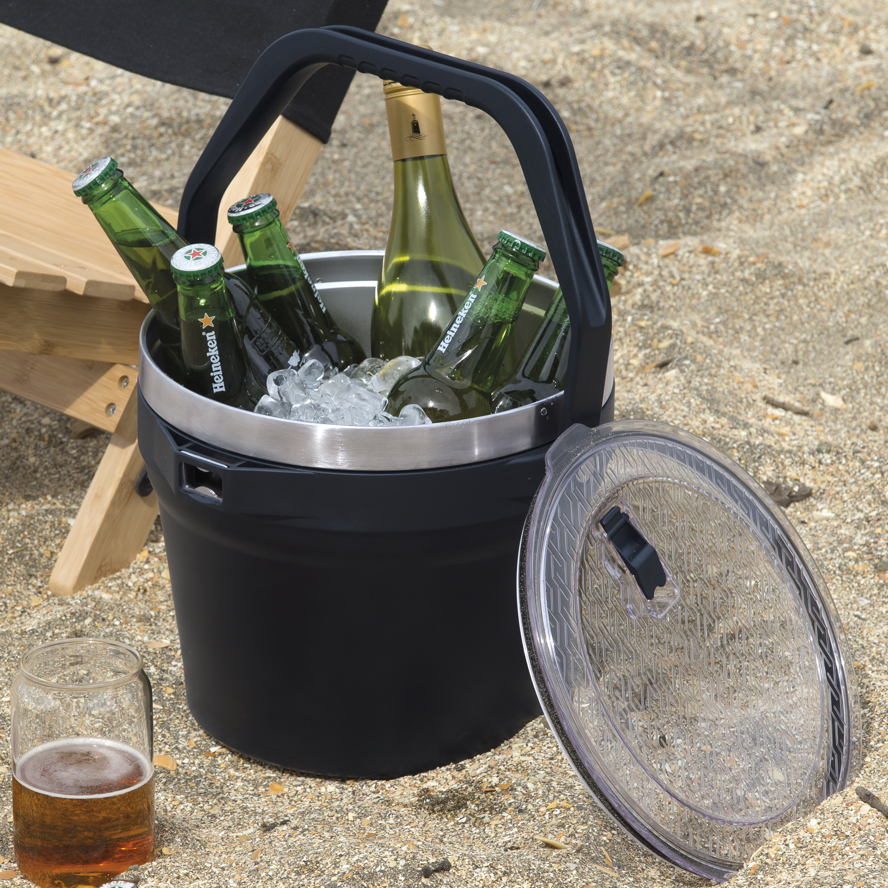 https://0901.nccdn.net/4_2/000/000/038/2d3/polar-ice-7.2l-bucket-lifestyle.jpg