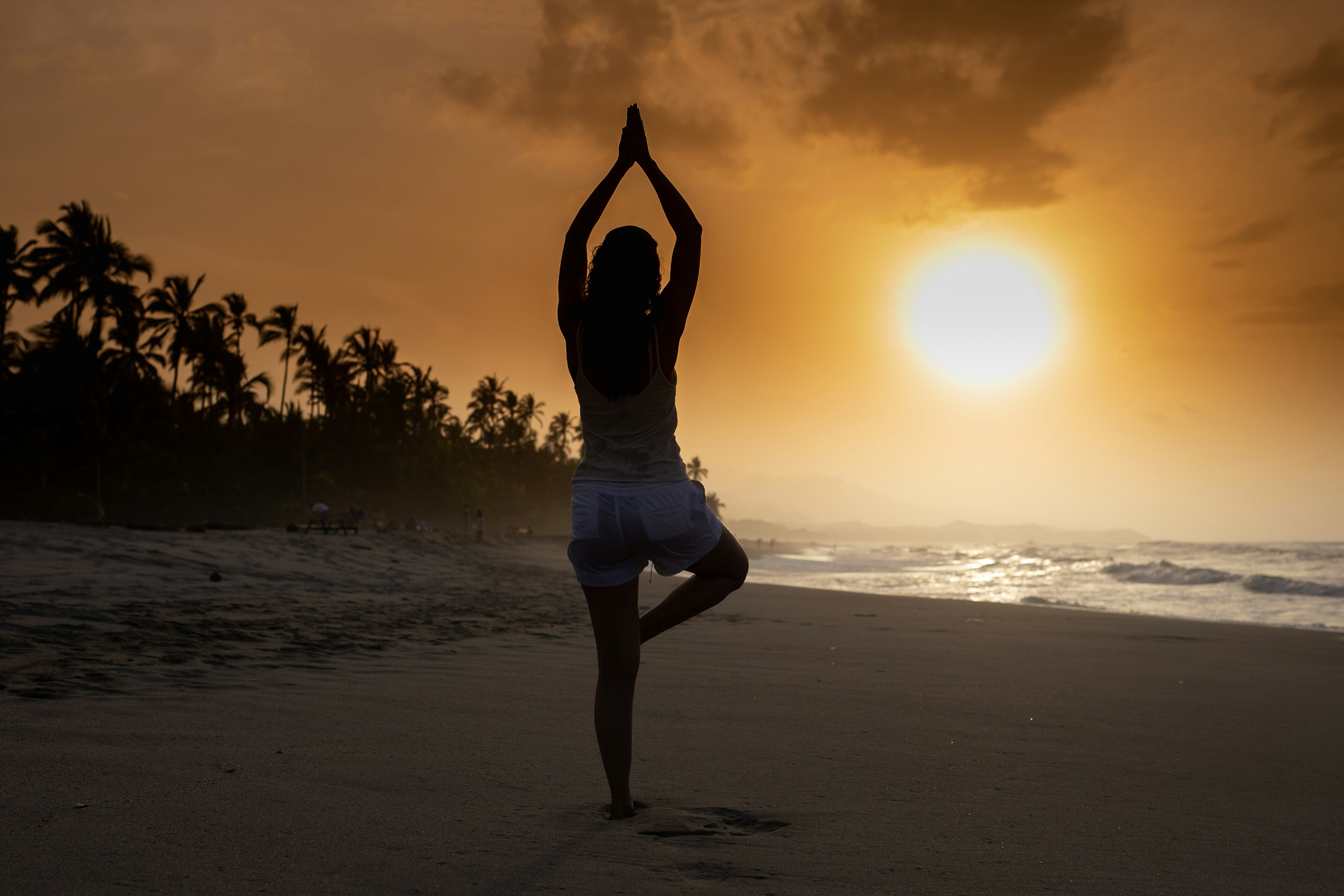 " Je fais du yoga depuis des années. Depuis mon jeune âge, j'ai toujours eu un intérêt pour les chakras. Je rencontre Marie-France en relation d'être et intervention énergétique après mon cours de yoga, c'est la suite parfaite! "