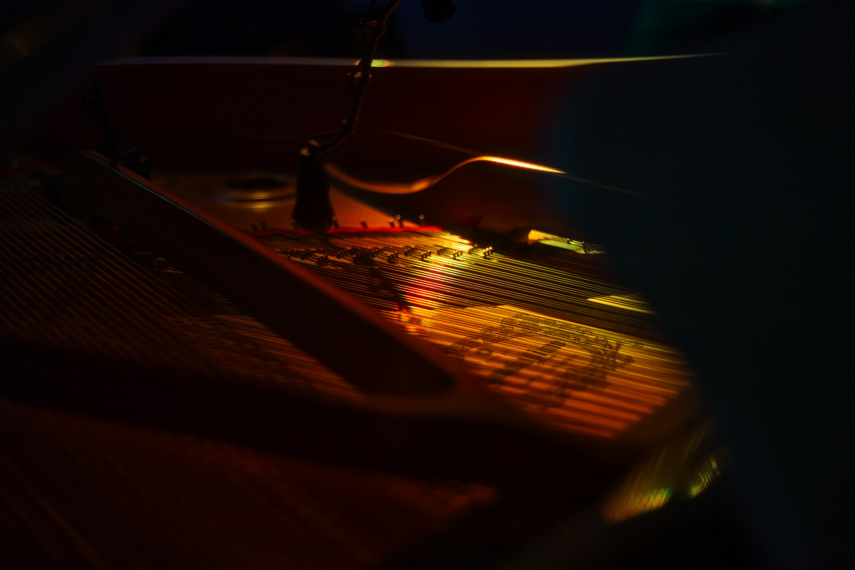 " Je suis au courant que Madame Baribeau a suivi des formations en énergies. Quand vient le temps de faire accorder le piano, je préfère que ce soit elle qui le fasse. Quand les enfants sont dissipés, je les encourage à aller pianoter. Je trouve que ça les aide. "