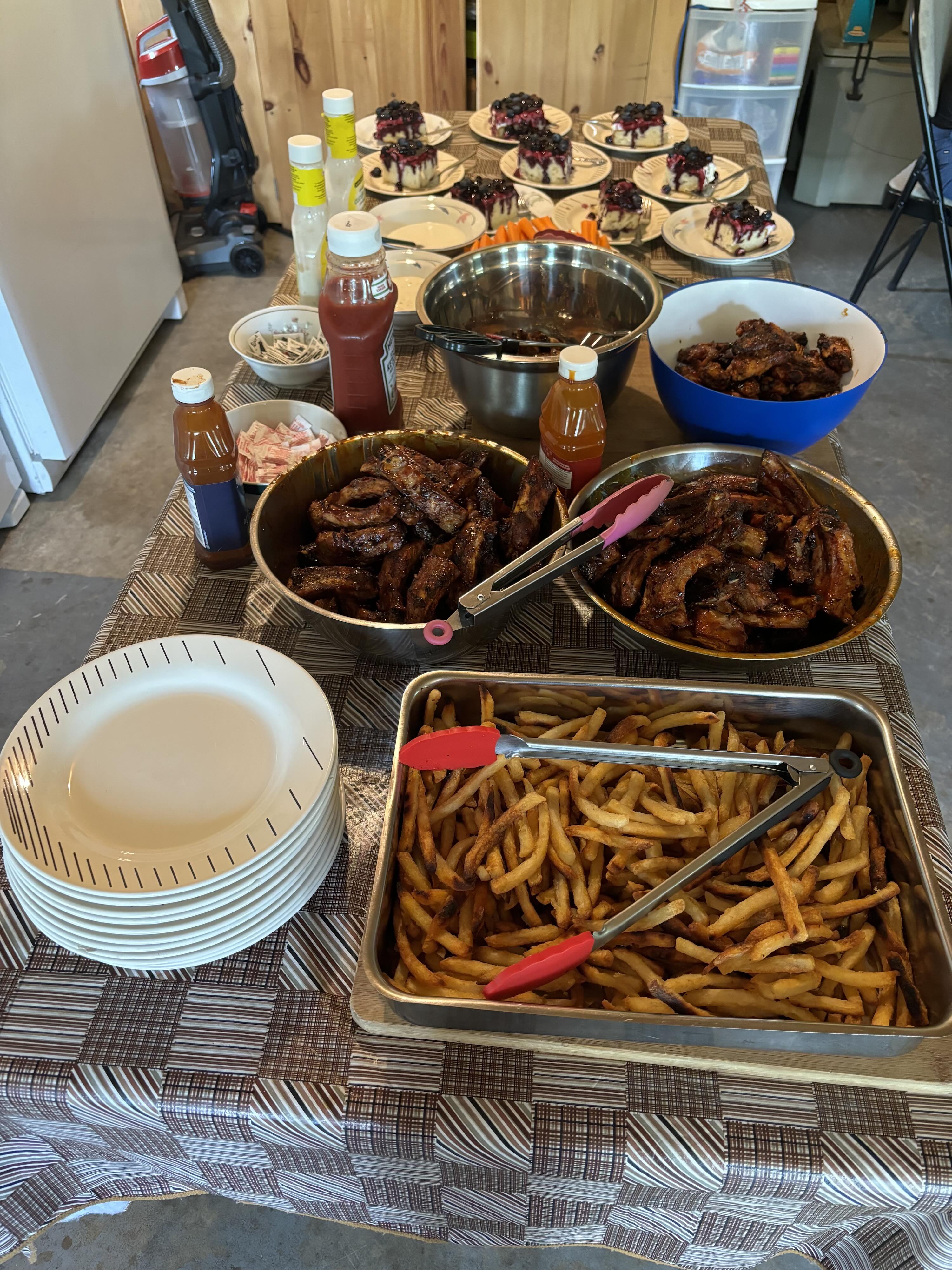 https://0901.nccdn.net/4_2/000/000/038/2d3/wild-north-outfitters-ribs-lunch-madawaska-ontario-copy.jpg