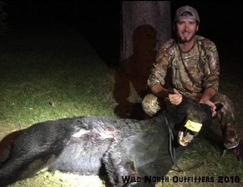 https://0901.nccdn.net/4_2/000/000/03f/ac7/2016-cory-ontario-black-bear-hunt-wild-north-outfitters.jpg