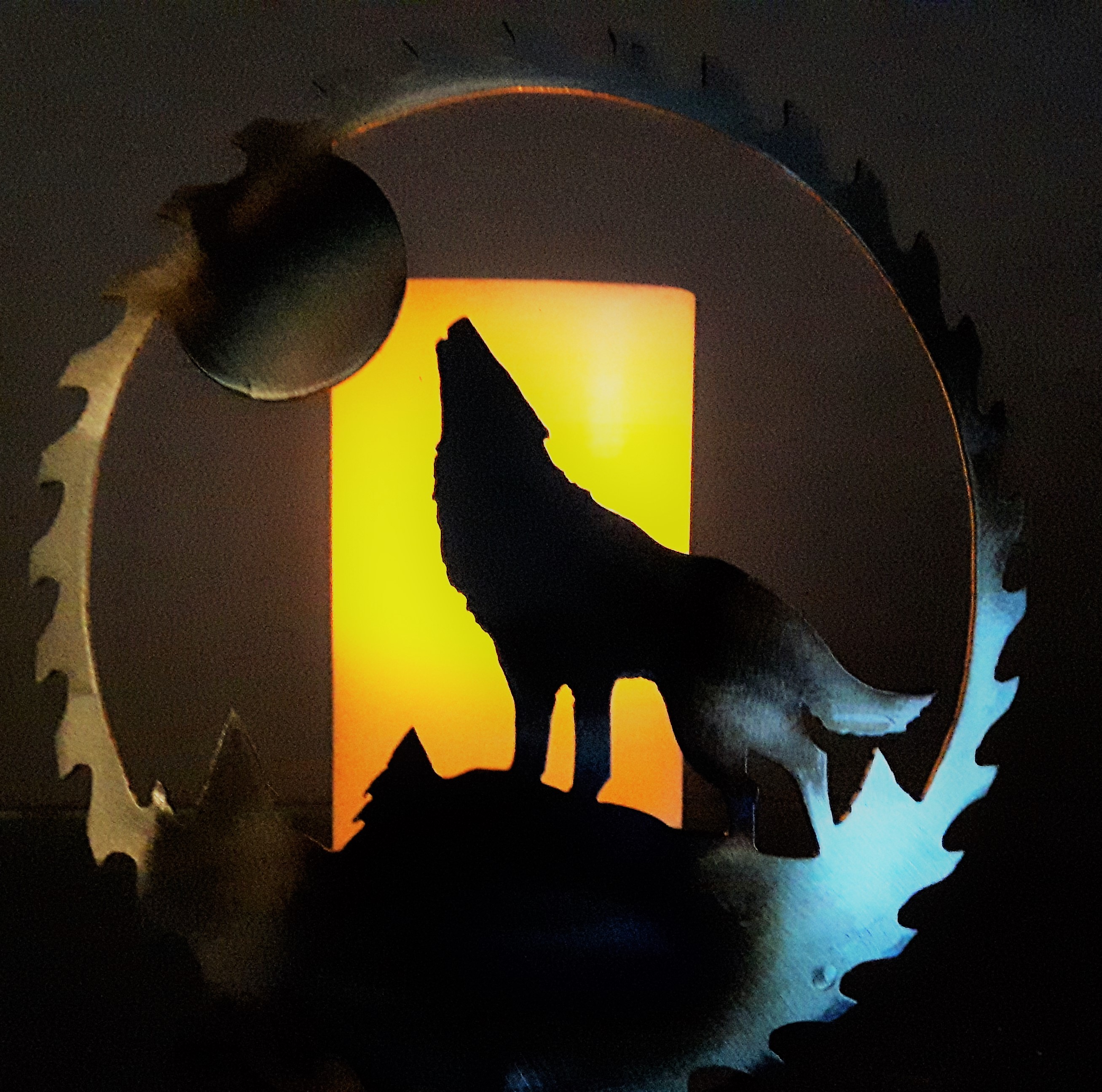 Metal Art, Candle Holder Wolf, Campbell river BC, Vancouver island BC, Vancouver BC, Victoria BC, British Columbia,Alberta