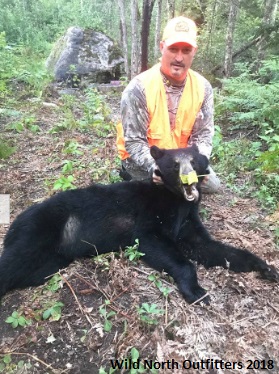 https://0901.nccdn.net/4_2/000/000/03f/ac7/2018-fall-ontario-black-bear-hunt-wild-north-outfitters-lou.jpg