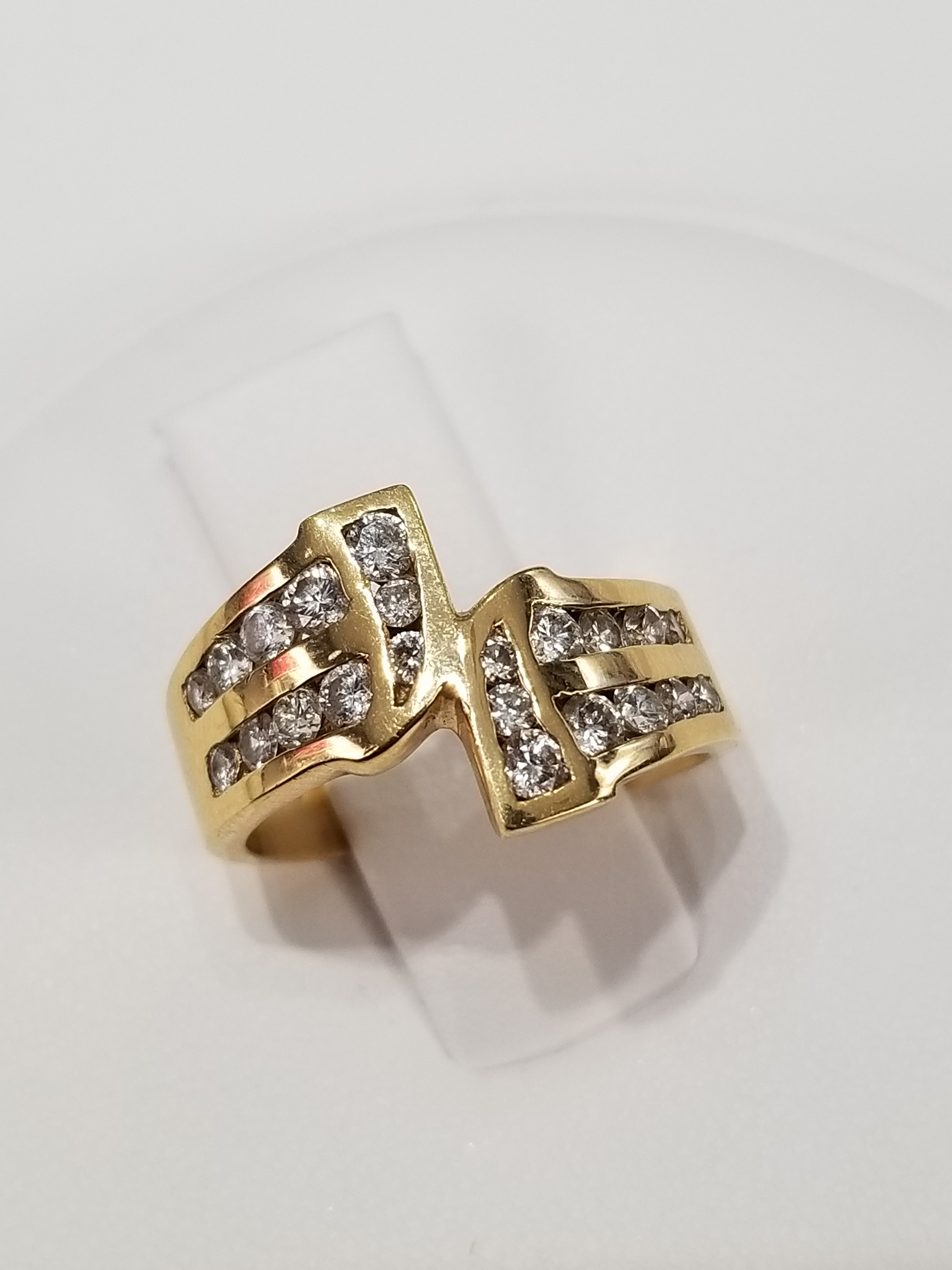 14K Yellow Gold
Diamonds: 1.10ct
Regular Price $4595
SALE $1325
Ref: RL756