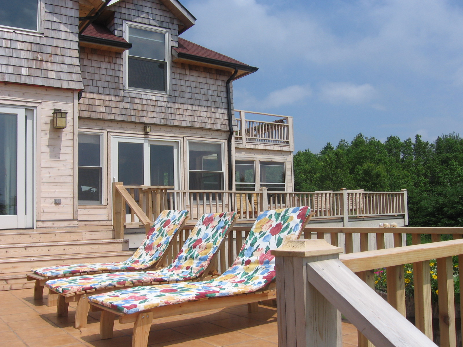 HOWE BAY BEACH HOUSE Howe Bay Summer Home