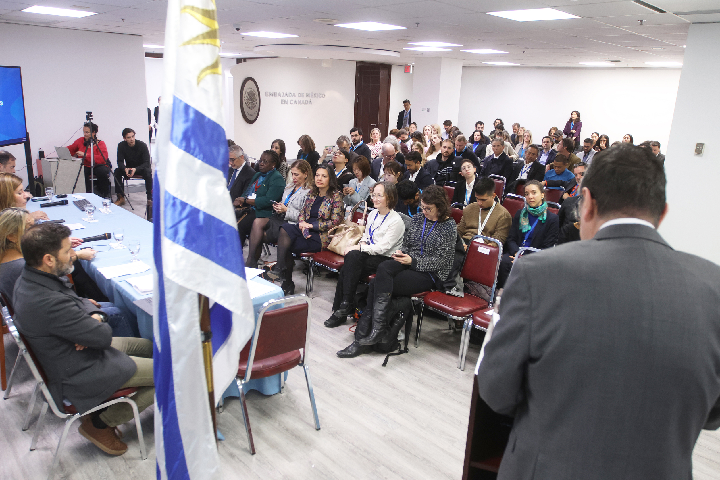 martes 23 de abril de 2024, se llevó a cabo el side event de Uruguay en el marco de la cuarta sesión del Comité Intergubernamental de Negociación para desarrollar un instrumento internacional jurídicamente vinculante sobre la contaminación plástica, incluido el medio marino (INC-4)