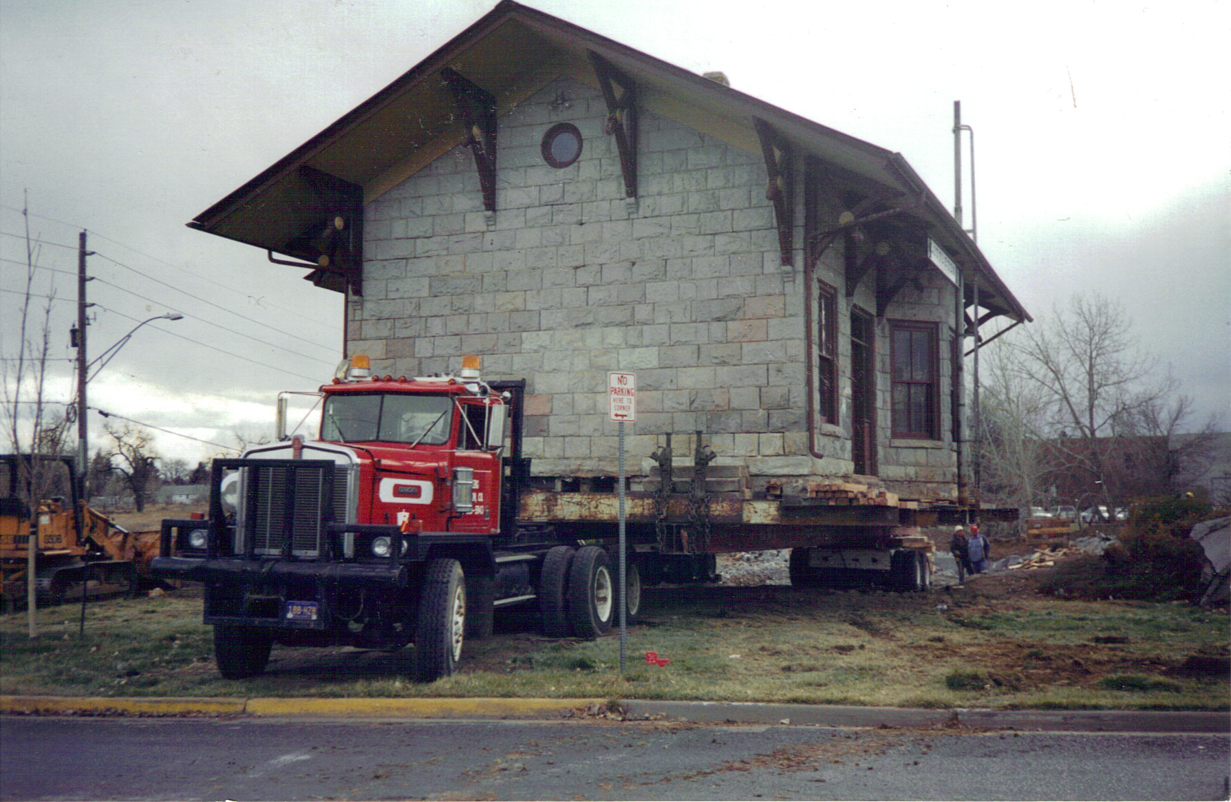 https://0901.nccdn.net/4_2/000/000/03f/ac7/littleton-depot-5.jpg