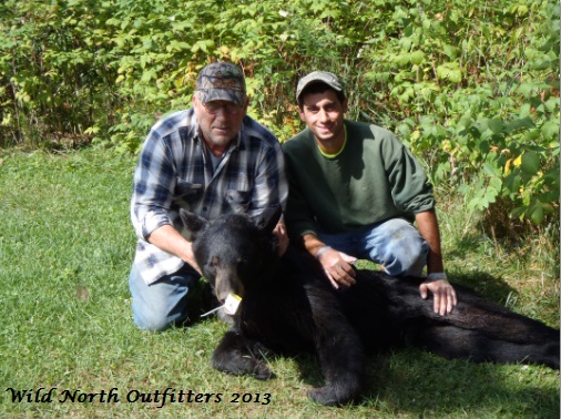 https://0901.nccdn.net/4_2/000/000/03f/ac7/ontario-black-bear-hunt-john-2013-wild-north-outfitters.jpg