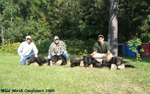https://0901.nccdn.net/4_2/000/000/03f/ac7/ontario-guided-bear-hunt-success.jpg