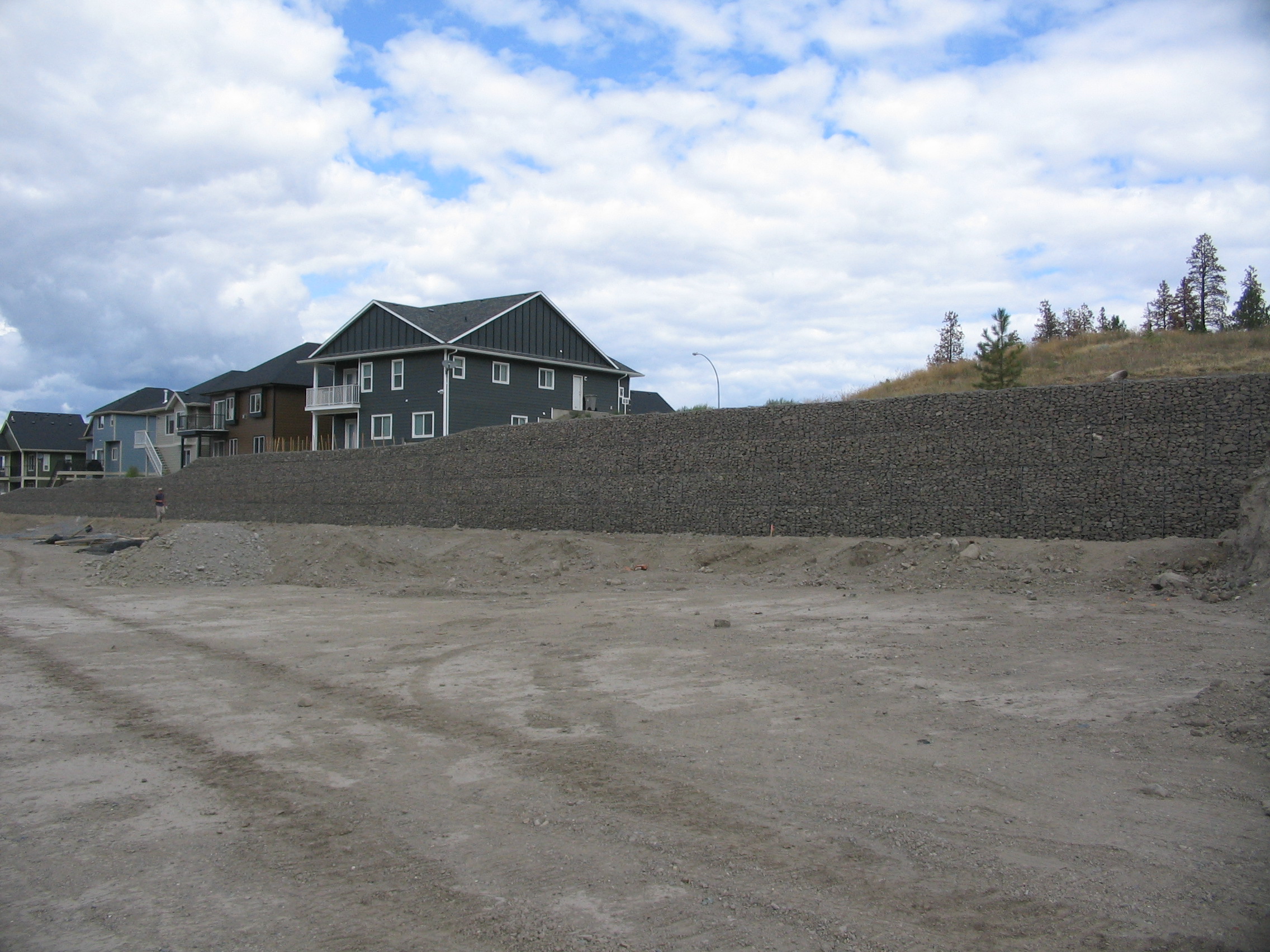 https://0901.nccdn.net/4_2/000/000/03f/ac7/pineview-2.jpg