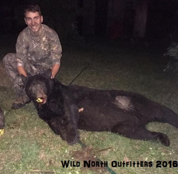 https://0901.nccdn.net/4_2/000/000/046/6ea/2016-casey-ontario-black-bear-hunt-wild-north-outfitters.jpg