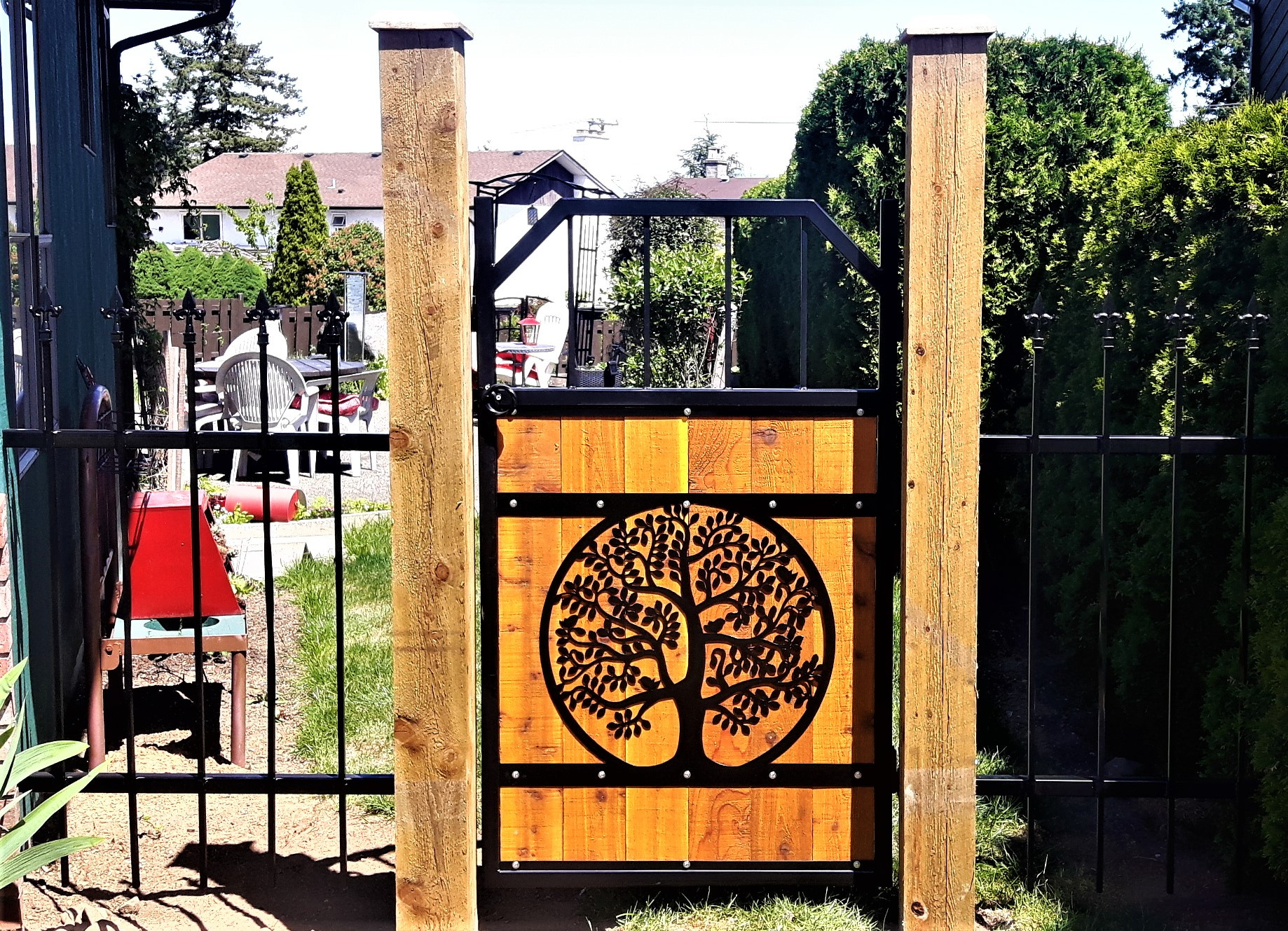 Gate, metal art gate, Campbell river BC, Vancouver island BC, Vancouver BC, Victoria BC, British Columbia,Alberta