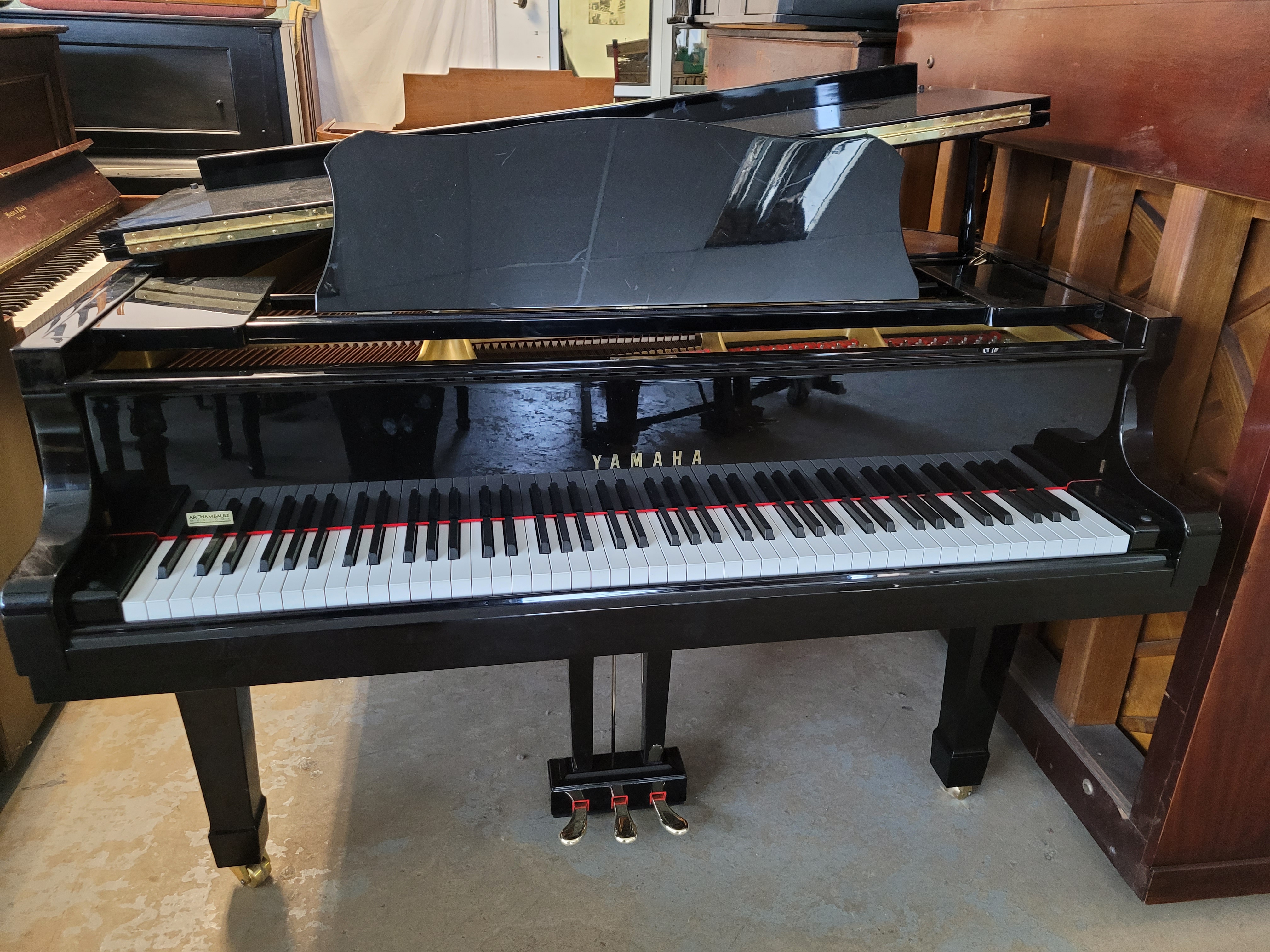 Yamaha G3, 6'-1" ,facture japonaise 1994, superbe condition d'origine.