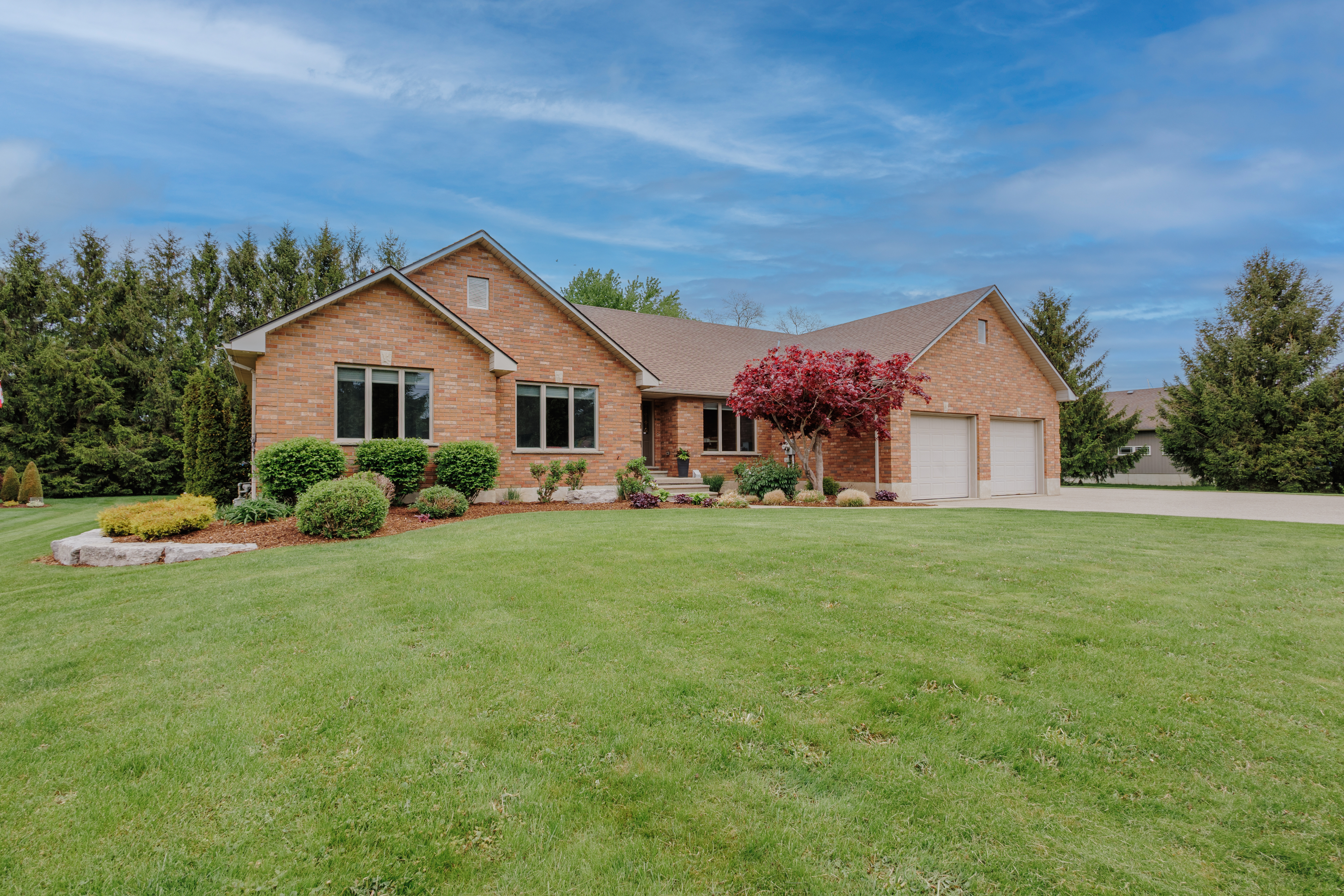 https://0901.nccdn.net/4_2/000/000/046/6ea/224271-ostrander-road-12.jpg