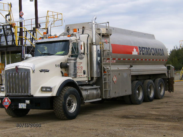 https://0901.nccdn.net/4_2/000/000/046/6ea/Northern-Peace-Tri-Drive-Fuel-Truck-001-640x480.jpg