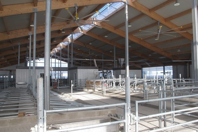 2014 Napierville -  Robot dairy barn