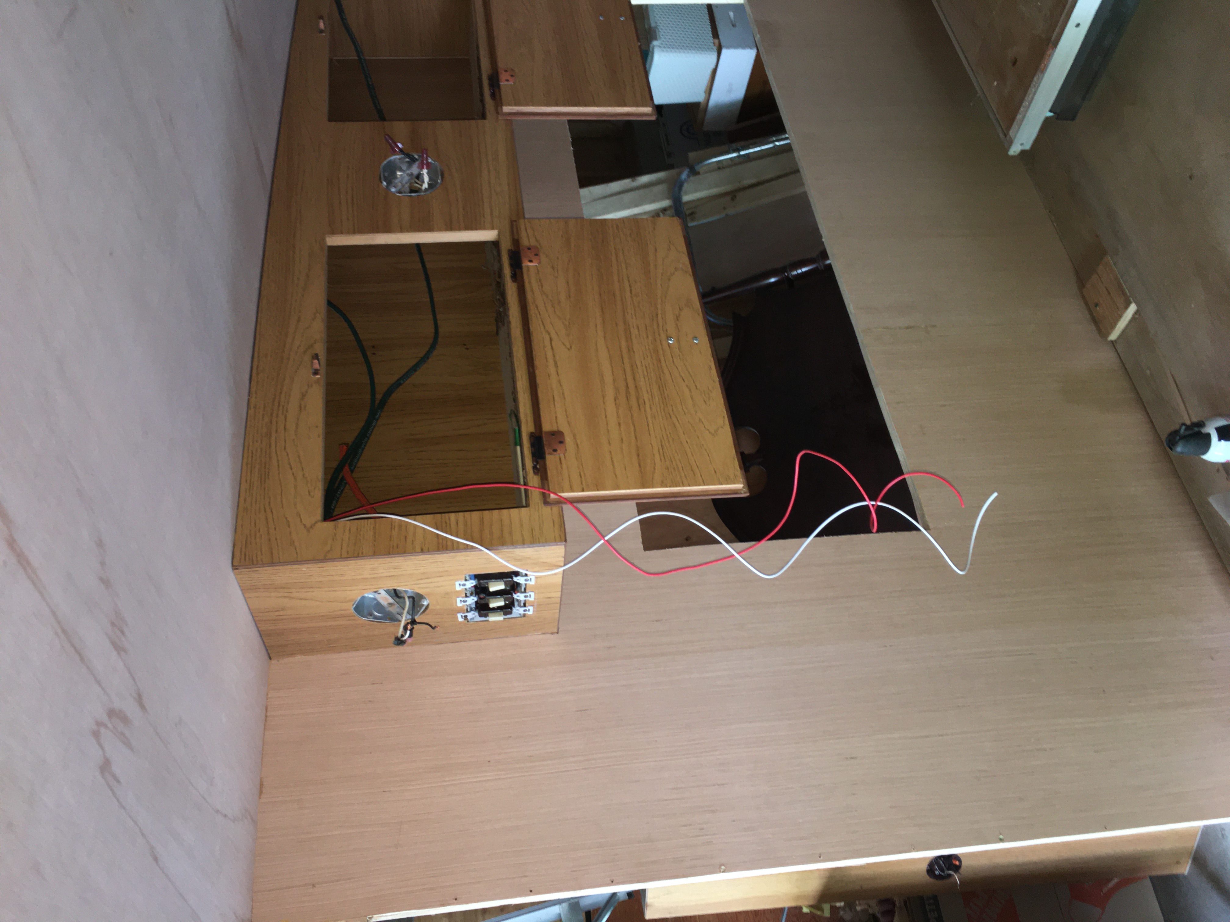 12 Volt ceiling light and porch light wiring