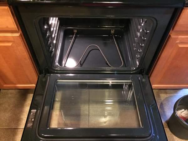 https://0901.nccdn.net/4_2/000/000/048/66a/oven-cleaning-before.jpeg