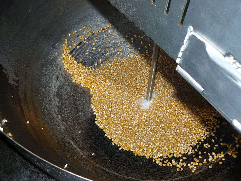 Cooking Kettle Corn Popcorn 1
