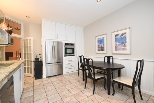 https://0901.nccdn.net/4_2/000/000/04b/787/brown-kitchen-5.jpg