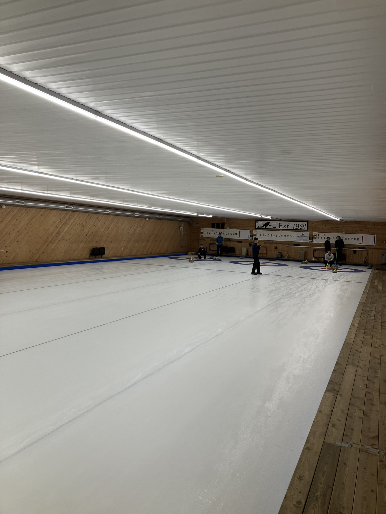 Action in the middle of the third end for Semi Finals