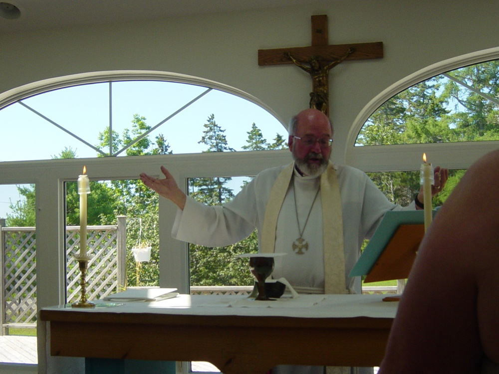 https://0901.nccdn.net/4_2/000/000/04b/f00/Bishop-Ron-15-Aug-19-1000x750.jpg
