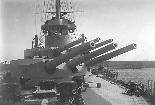 https://0901.nccdn.net/4_2/000/000/04d/e26/prinz_eugen_8-500x338.jpg