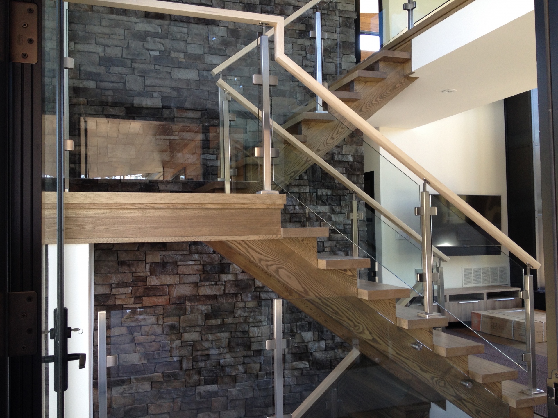 Straight solid ash Scandinavian style stair 