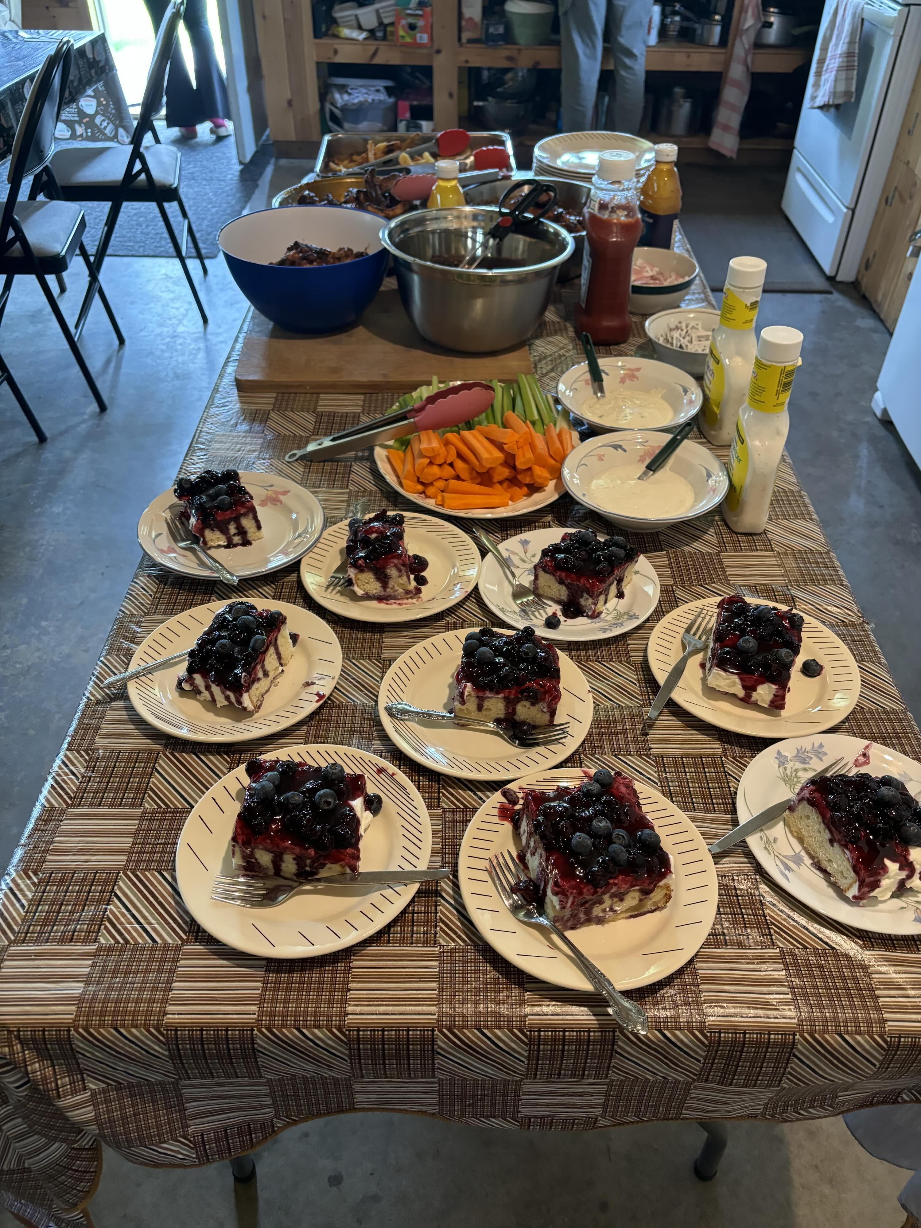https://0901.nccdn.net/4_2/000/000/050/773/ontario-hunting-camp-dining-hall-lunch-copy.jpg