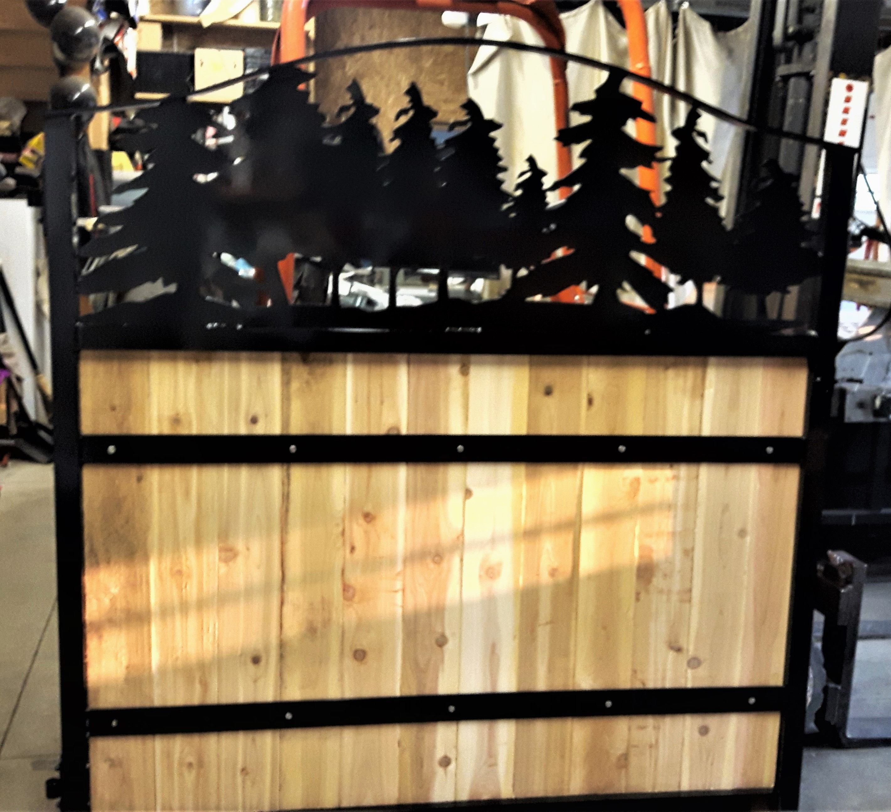 Gate, Metal art tree gate with cedar background, Campbell river BC, Vancouver island BC, Vancouver BC, Victoria BC, British Columbia,Alberta