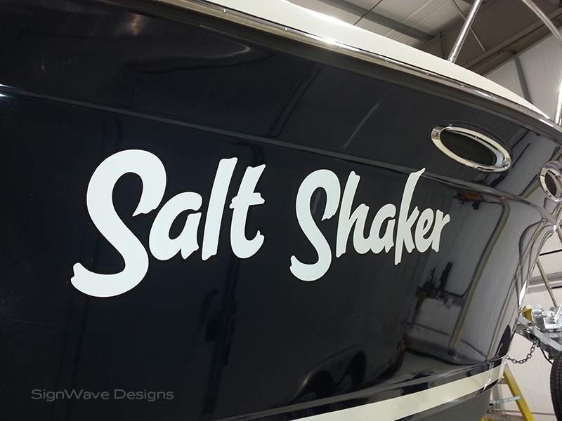 https://0901.nccdn.net/4_2/000/000/051/0ce/salt_shaker.jpg