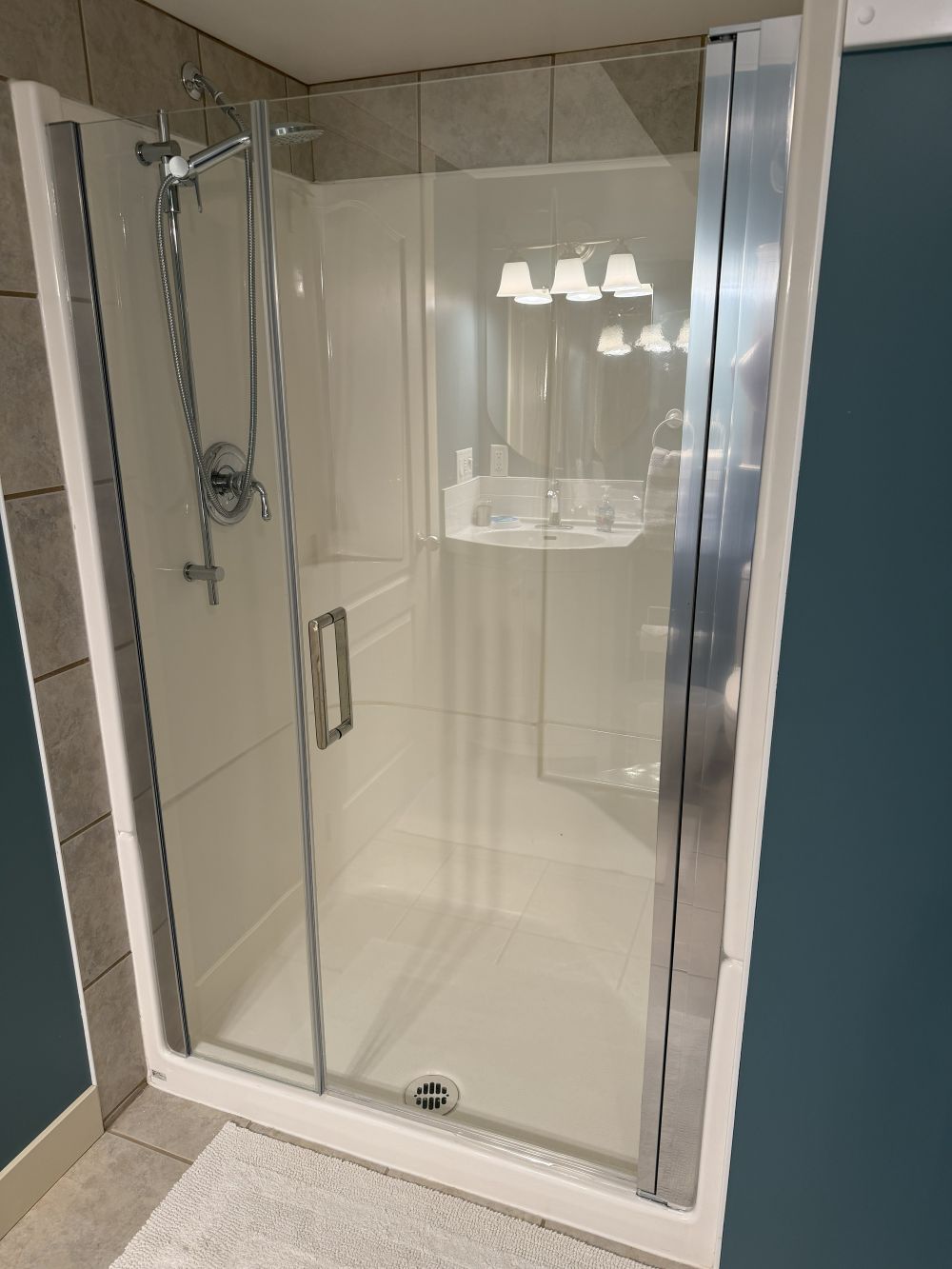 https://0901.nccdn.net/4_2/000/000/051/72c/oasis-bath2-resized.jpg
