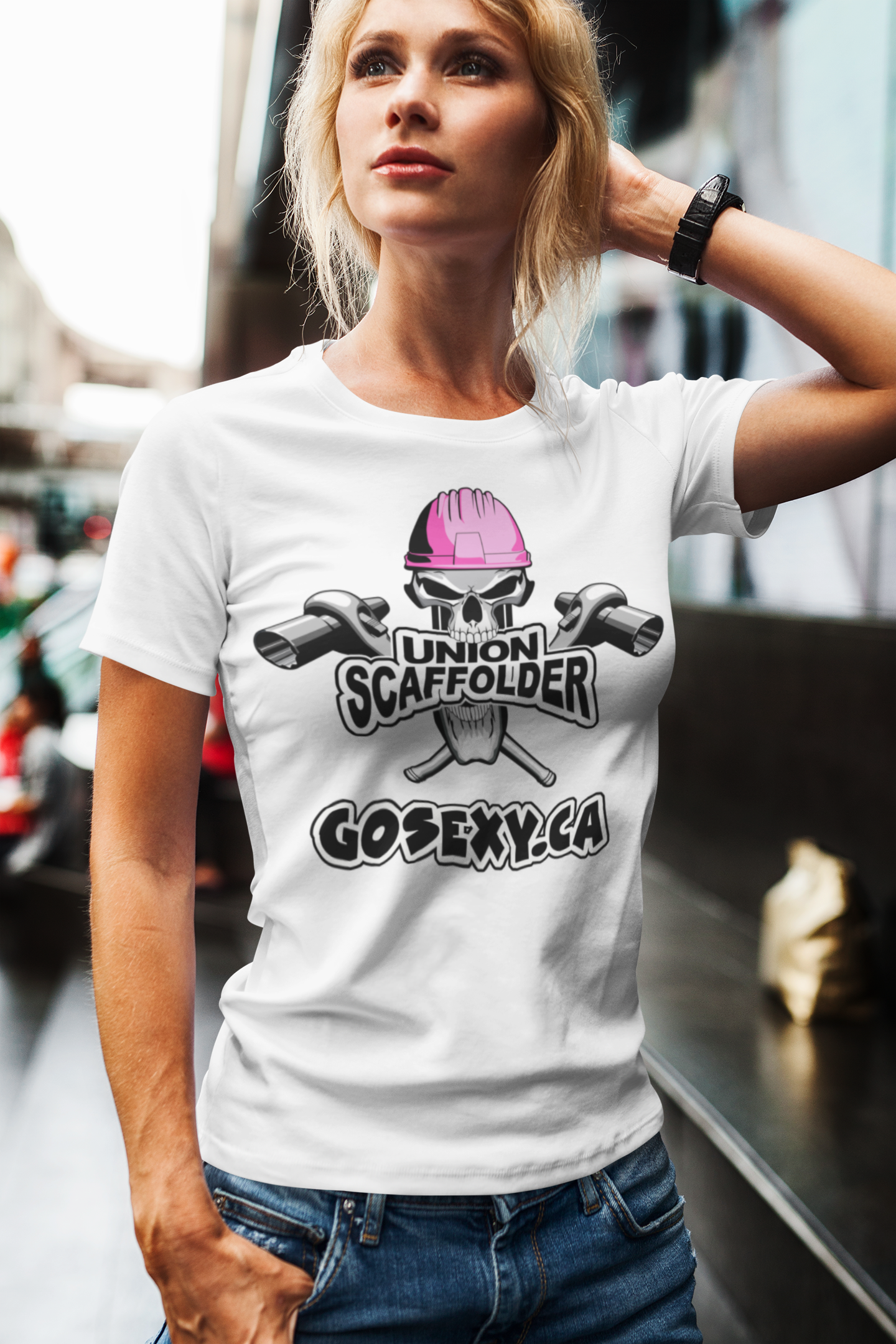 https://0901.nccdn.net/4_2/000/000/05a/a3f/-a-woman-posing-with-a-t-shirt-in-the-city-gosexyca.png