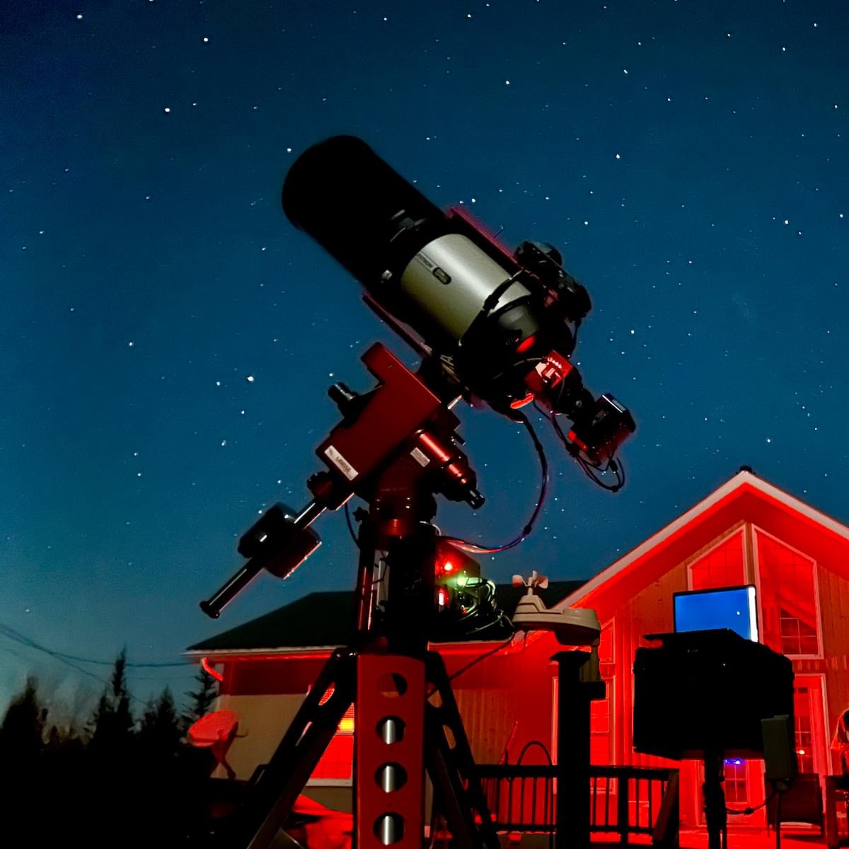 Kyle Ingersoll captures and records night sky movement, making beautiful  images from  distant stars and gallaxies.