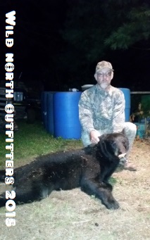 https://0901.nccdn.net/4_2/000/000/05c/240/2015-hunter-with-black-bear-ontario-dean.jpg