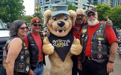 https://0901.nccdn.net/4_2/000/000/05c/240/group-shot-invictus-games.jpg