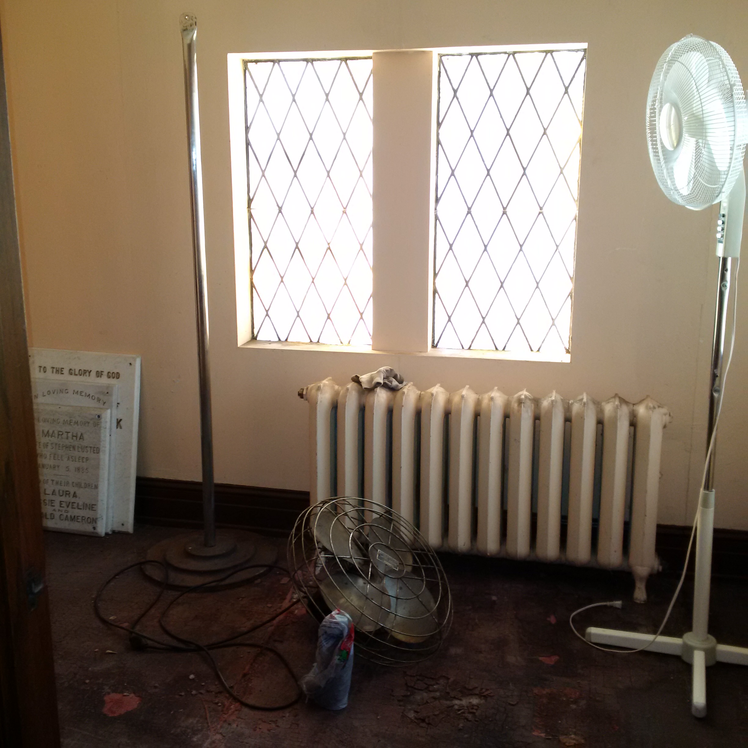 https://0901.nccdn.net/4_2/000/000/05c/c64/Prayer-Room-renovation9.jpg