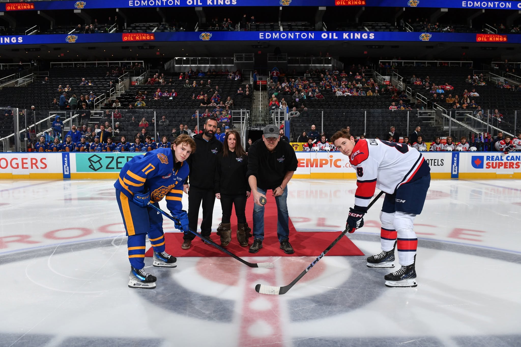 https://0901.nccdn.net/4_2/000/000/060/85f/puck-1.jpg