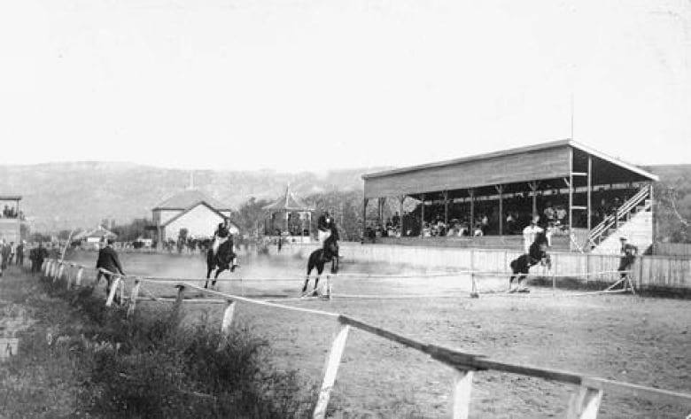 Kamloops Sagebrush Downs 1905 - Horse Racing