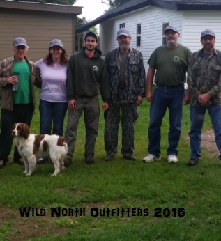 https://0901.nccdn.net/4_2/000/000/064/d40/2016-wild-north-outfitters-bear-hunt-group.jpg