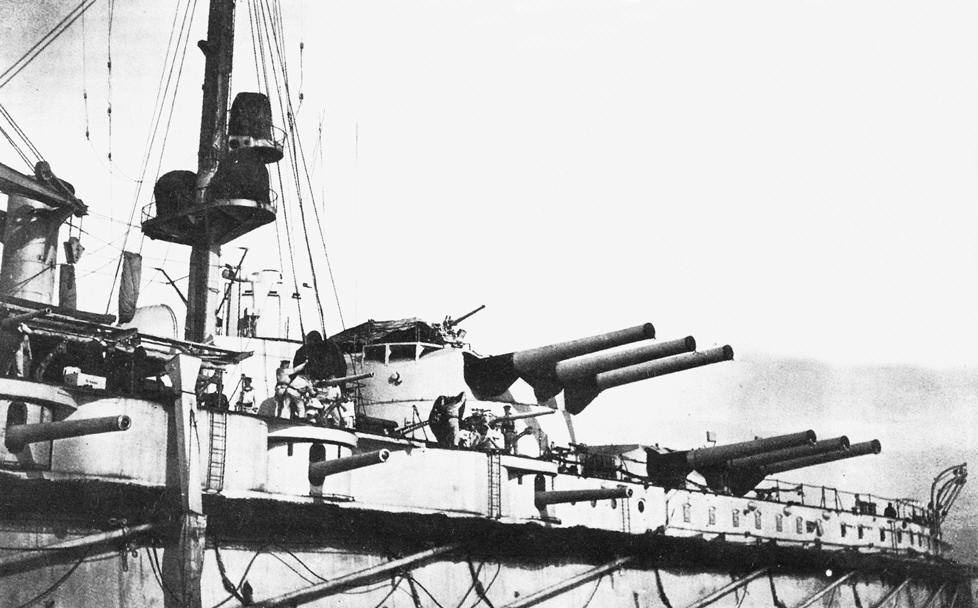https://0901.nccdn.net/4_2/000/000/064/d40/Prinz_Eugen_05-978x608.jpg